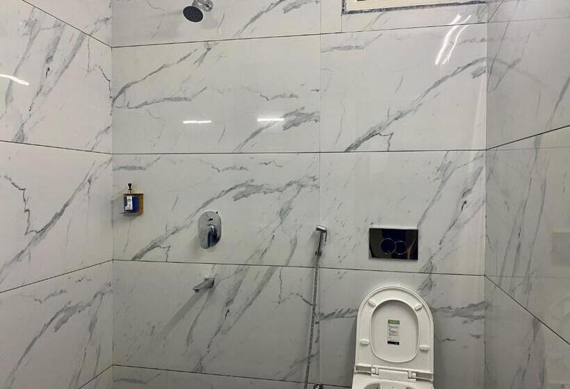 هتل Vrindavan Palace