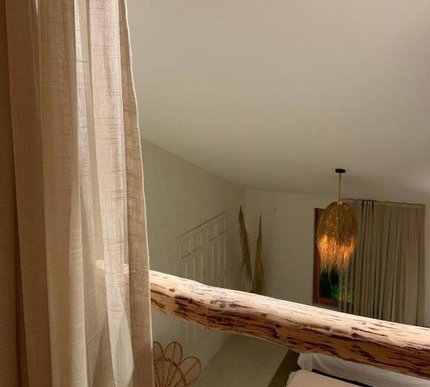 膳宿费 Kanaha Beach Villa