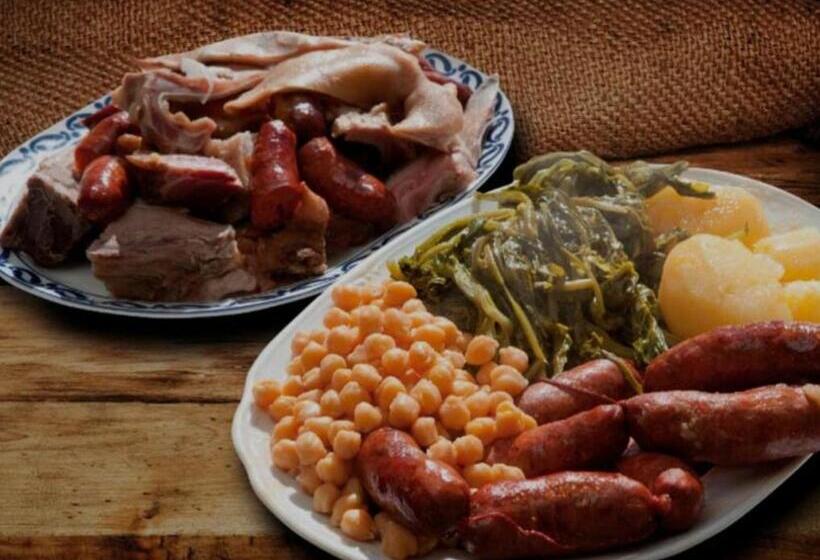 Пансион Casanova Hostal Restaurante