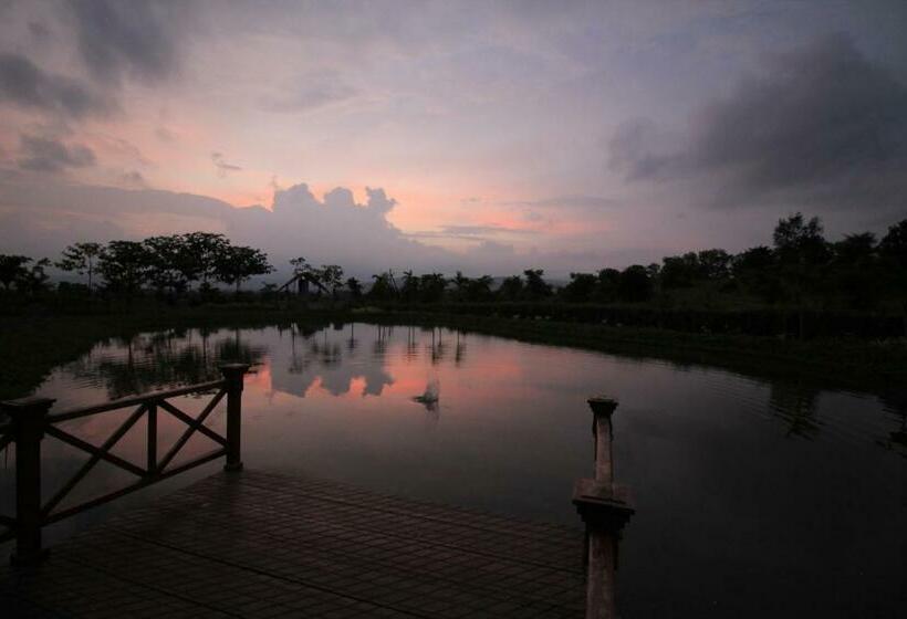 منتجع Kenisha Holiday Homes