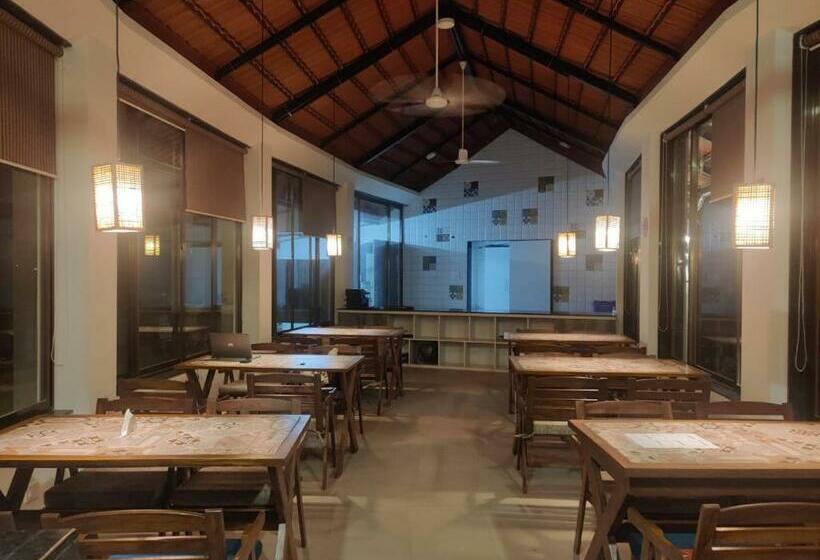 منتجع Kenisha Holiday Homes