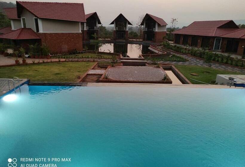 منتجع Kenisha Holiday Homes