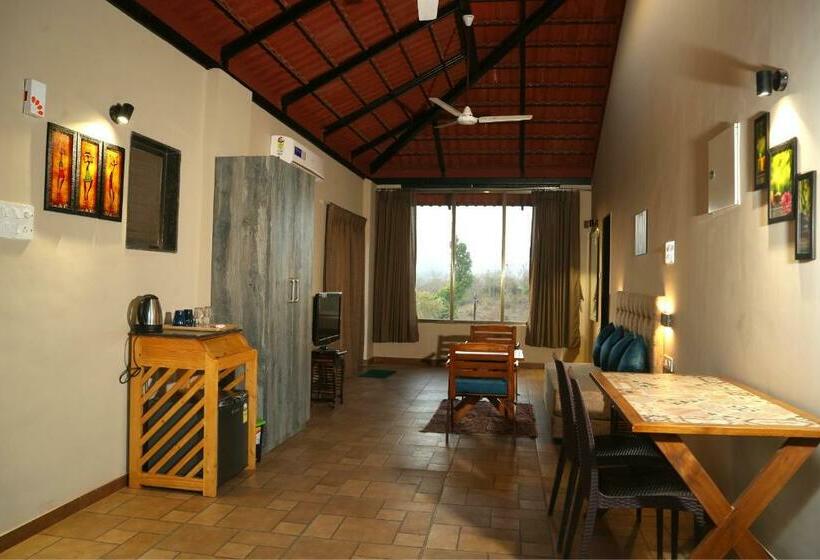 منتجع Kenisha Holiday Homes