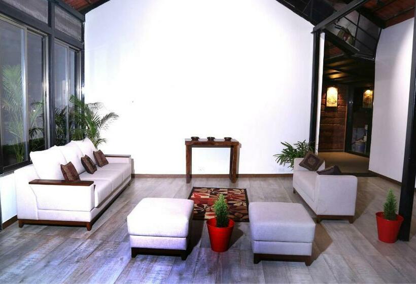 منتجع Kenisha Holiday Homes