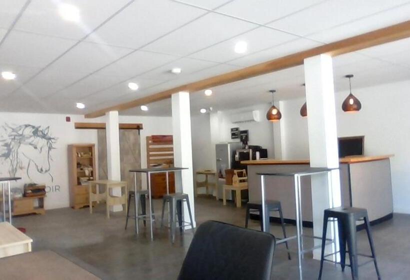 호스텔 Le Cheval Noir