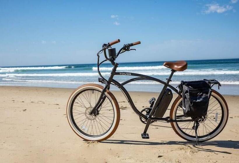 酒店 Barefoot Mailman Inn & Suites