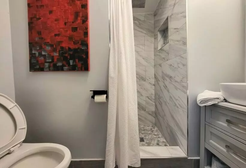 Hotelli Barefoot Mailman Inn & Suites