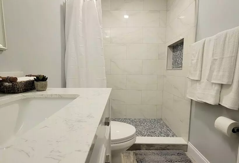 Hotelli Barefoot Mailman Inn & Suites