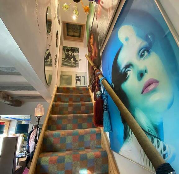 مبيت وإفطار Varr House @ Meadow View