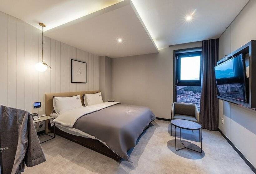 Brown Dot Hotel Jeonggwan