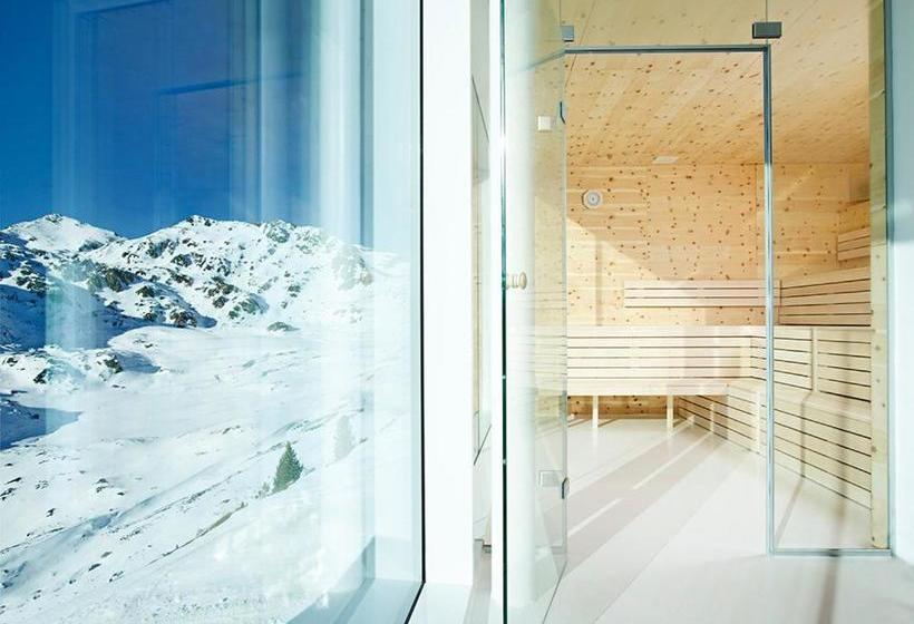 Отель Kristallhütte