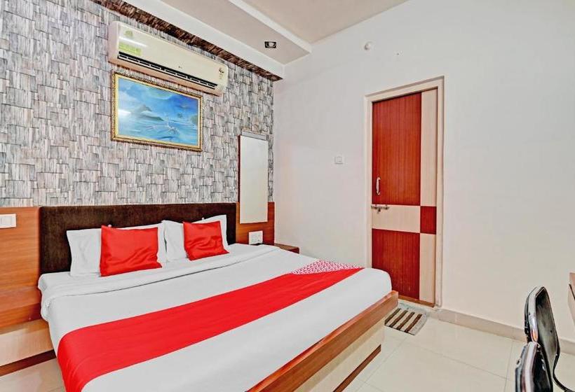 호텔 Oyo 81977 Riddhi