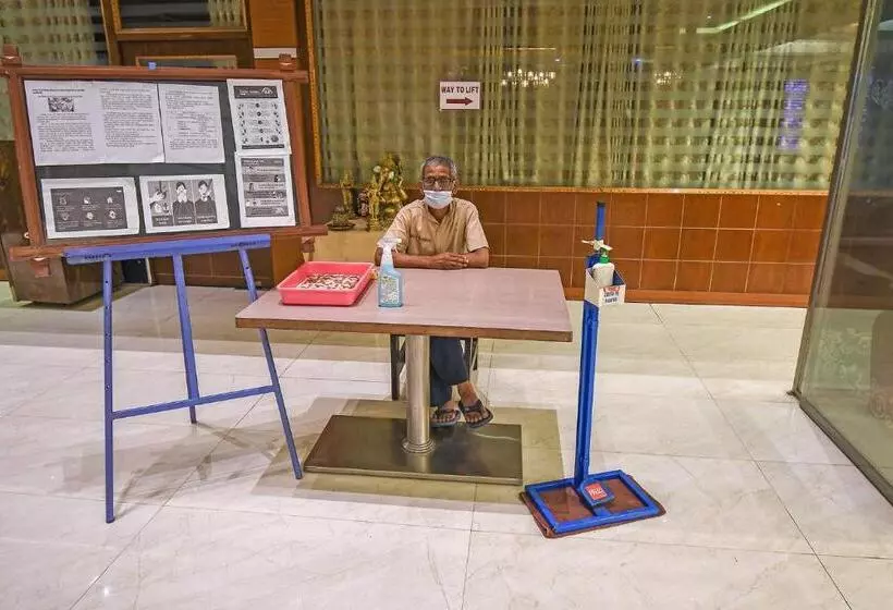 ホテル Radiant Kolhapur
