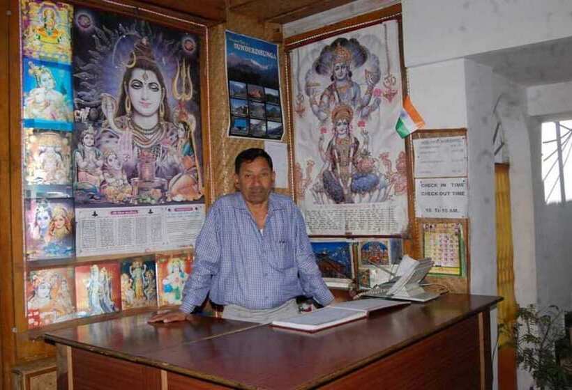 Hotelli Goroomgo Shivay Kausani