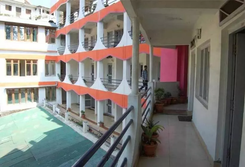 Hotelli Goroomgo Shivay Kausani