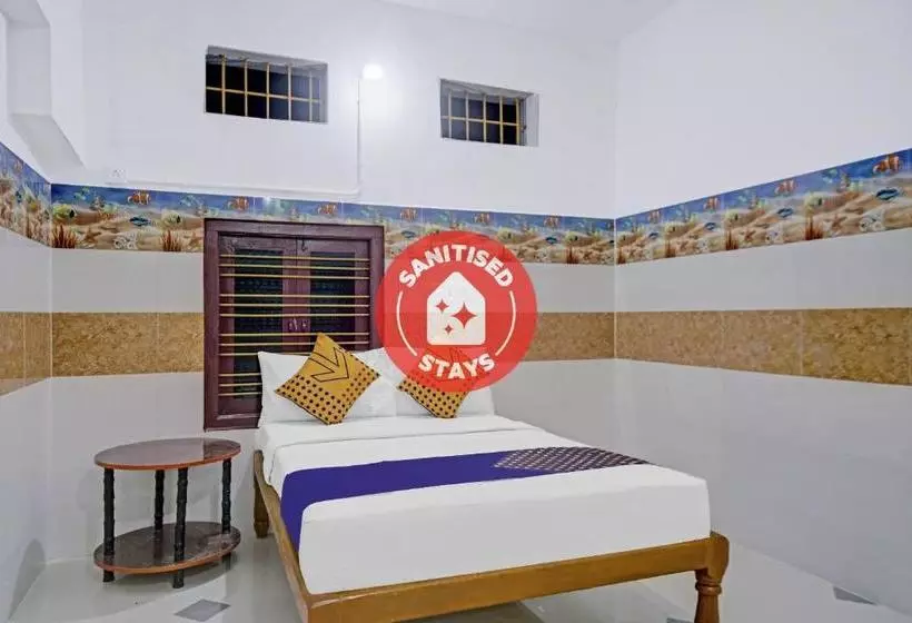 ホテル Spot On 82048 Sujith Residency