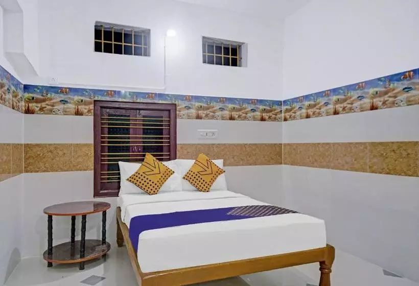 ホテル Spot On 82048 Sujith Residency