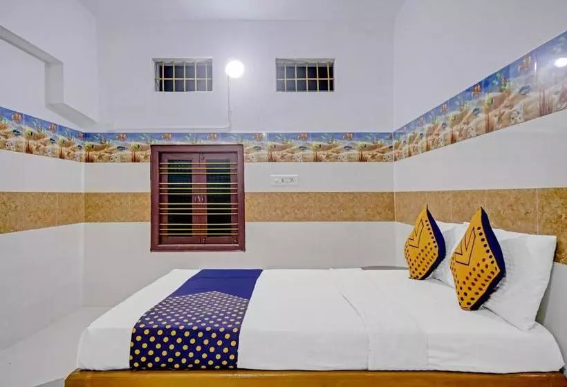 ホテル Spot On 82048 Sujith Residency