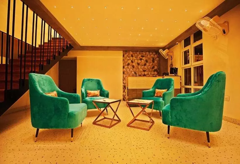 Hotel Livaana