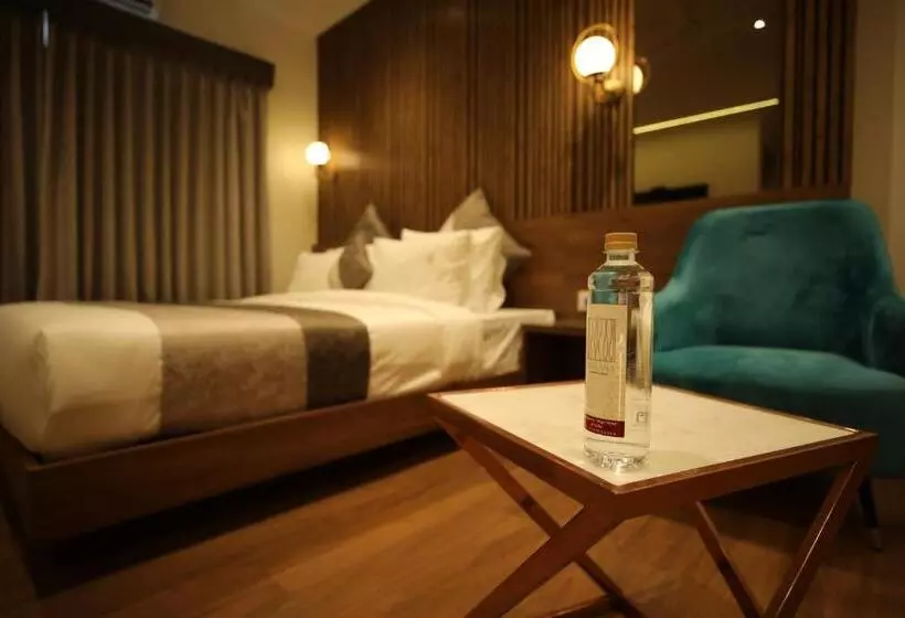Hotel Livaana