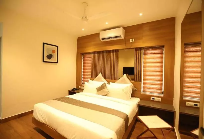 Hotel Livaana
