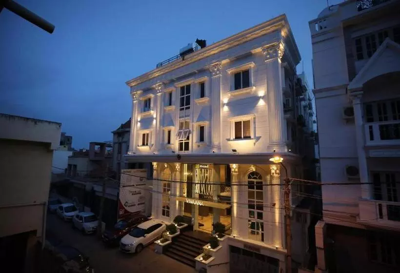 Hotel Livaana