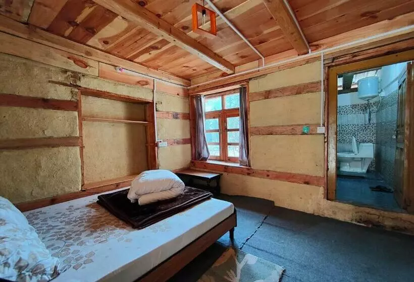 ペンション Yalakhom