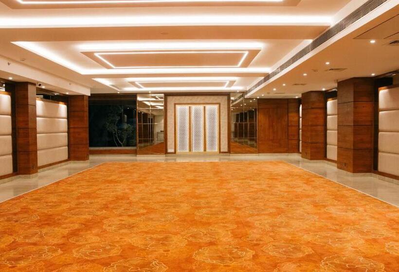 Playotel Premier Vijay Nagar