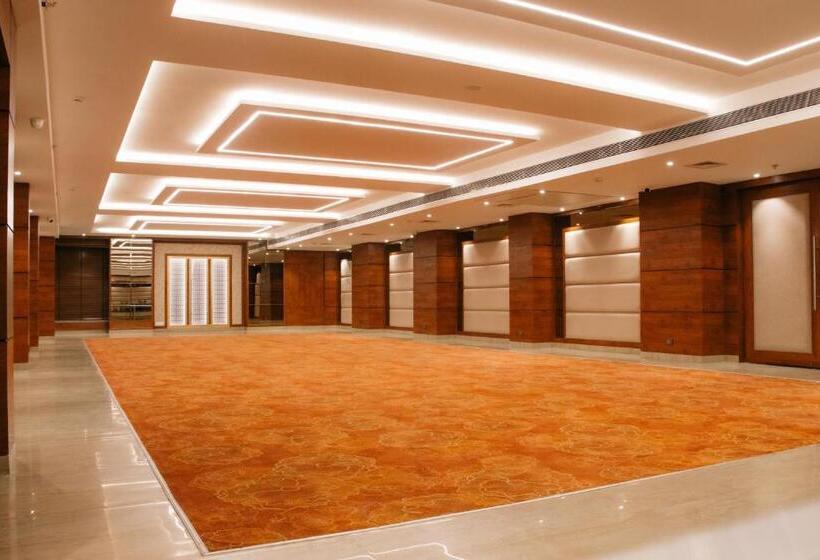 Playotel Premier Vijay Nagar