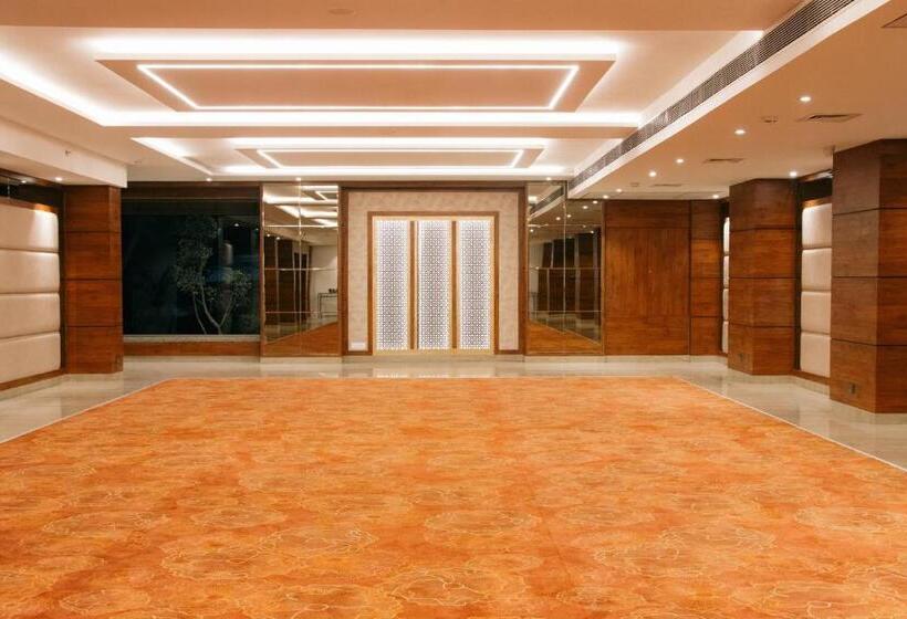 Playotel Premier Vijay Nagar