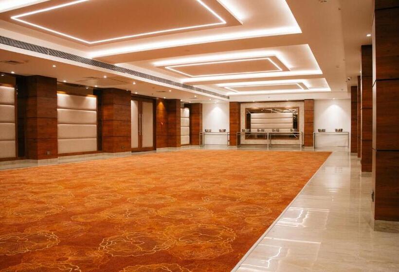 Playotel Premier Vijay Nagar