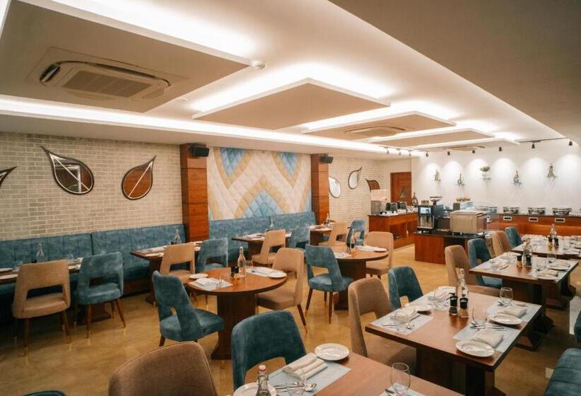 Playotel Premier Vijay Nagar