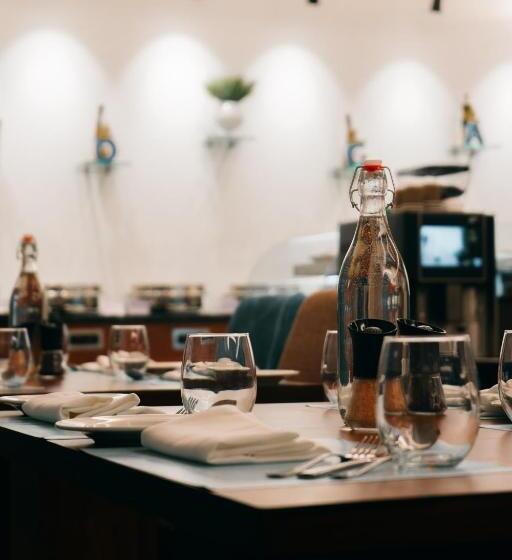 Playotel Premier Vijay Nagar