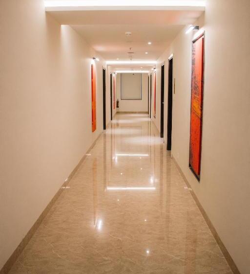 Playotel Premier Vijay Nagar