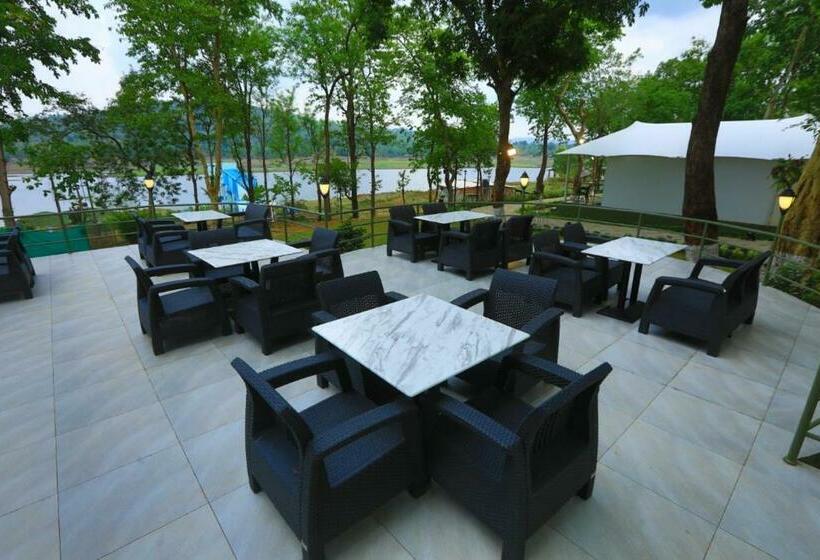 White Feather Resort Kauncha