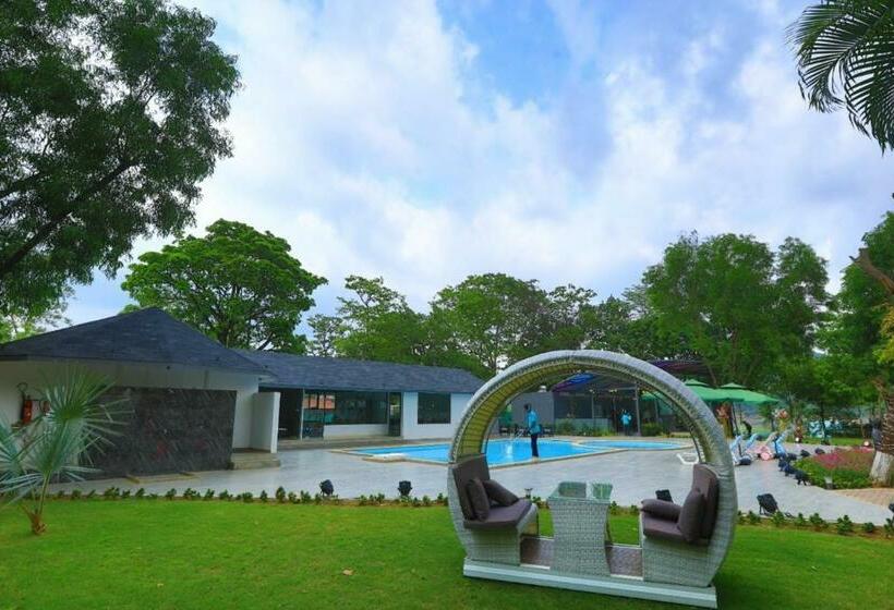 White Feather Resort Kauncha