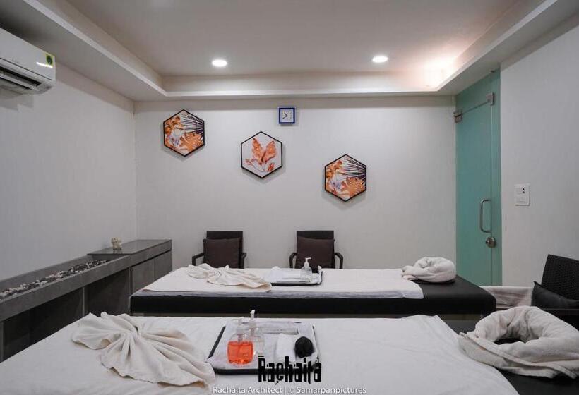 White Feather Resort Kauncha