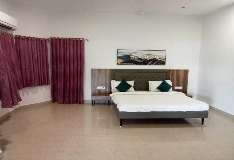 White Feather Resort Kauncha