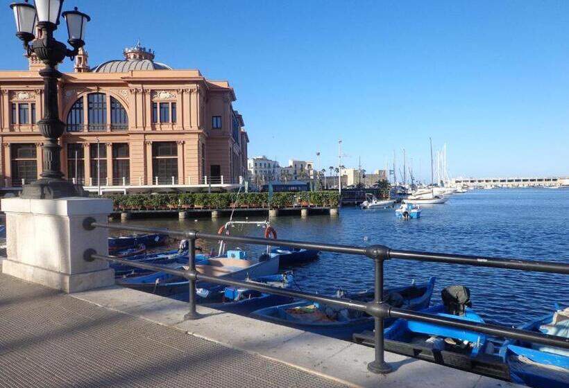 تختخواب و صبحانه Tresca Charme Luxury Rooms