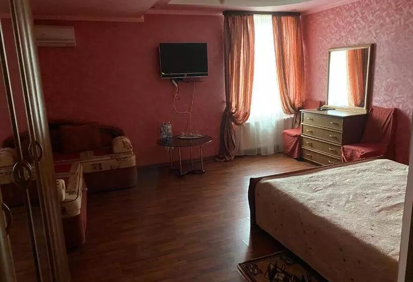 Hotelli гостинний маєток