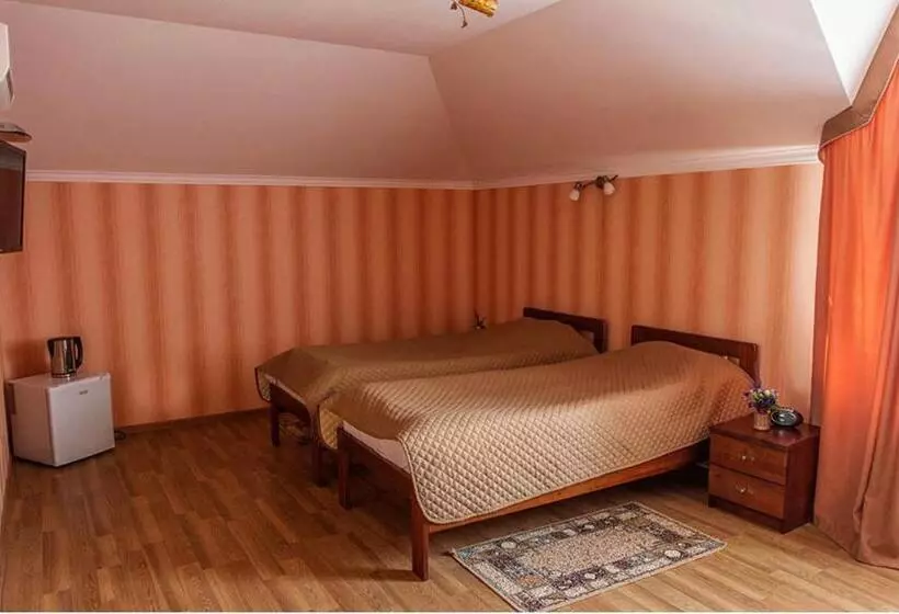 Hotelli гостинний маєток