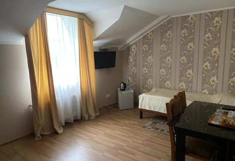 Hotelli гостинний маєток