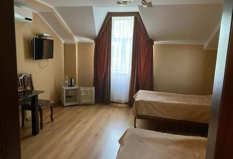 Hotelli гостинний маєток