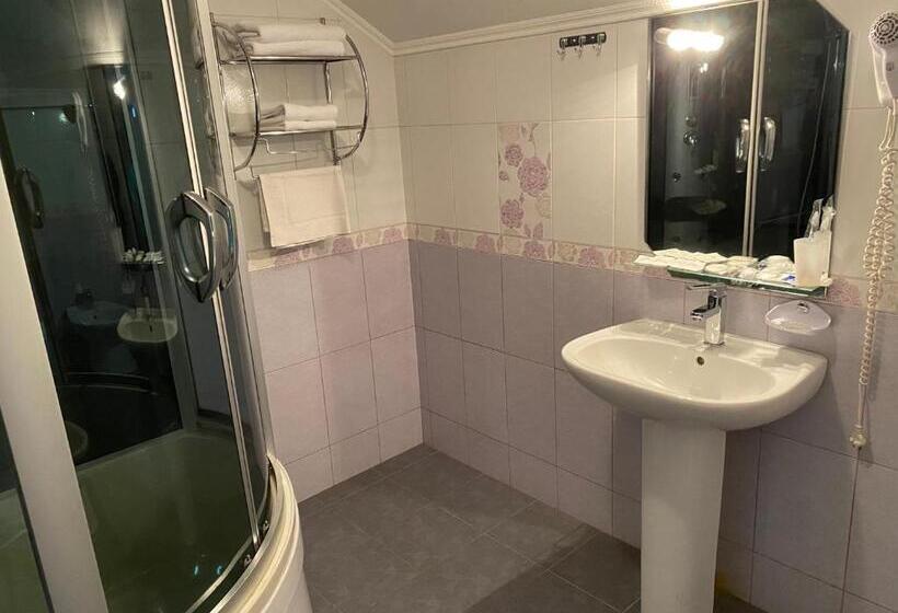 Отель гостинний маєток