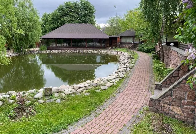 Hotelli гостинний маєток