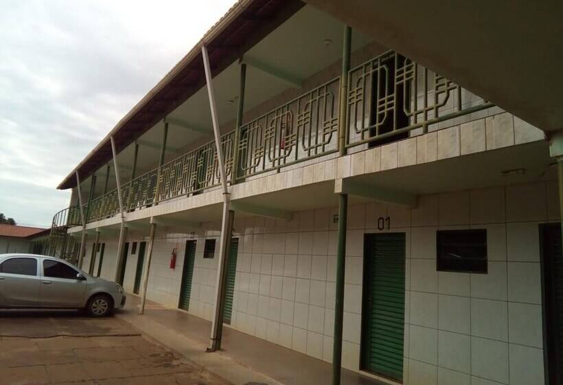 בית מלון כפרי Atos