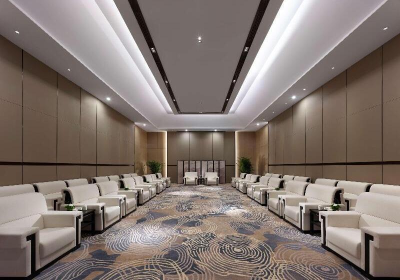 Отель Doubletree By Hilton Beijing Badaling