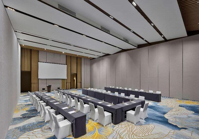 Отель Doubletree By Hilton Beijing Badaling
