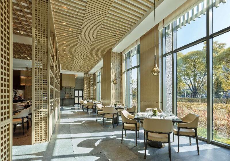 Отель Doubletree By Hilton Beijing Badaling