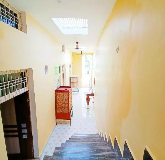 Hotel Hari Darshan